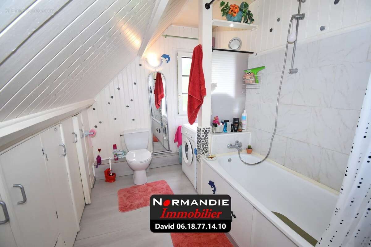 Maison à MALAUNAY