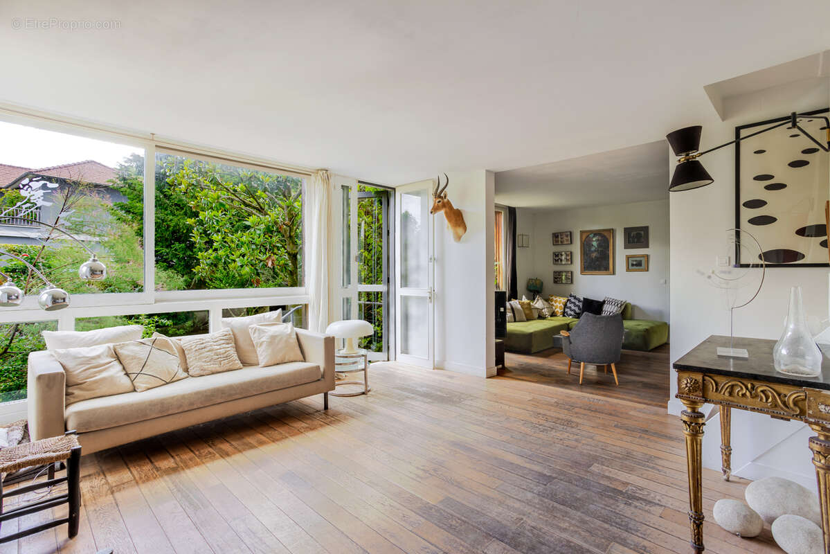 Maison 6 pièces sur terrain de 342m² - photo 2