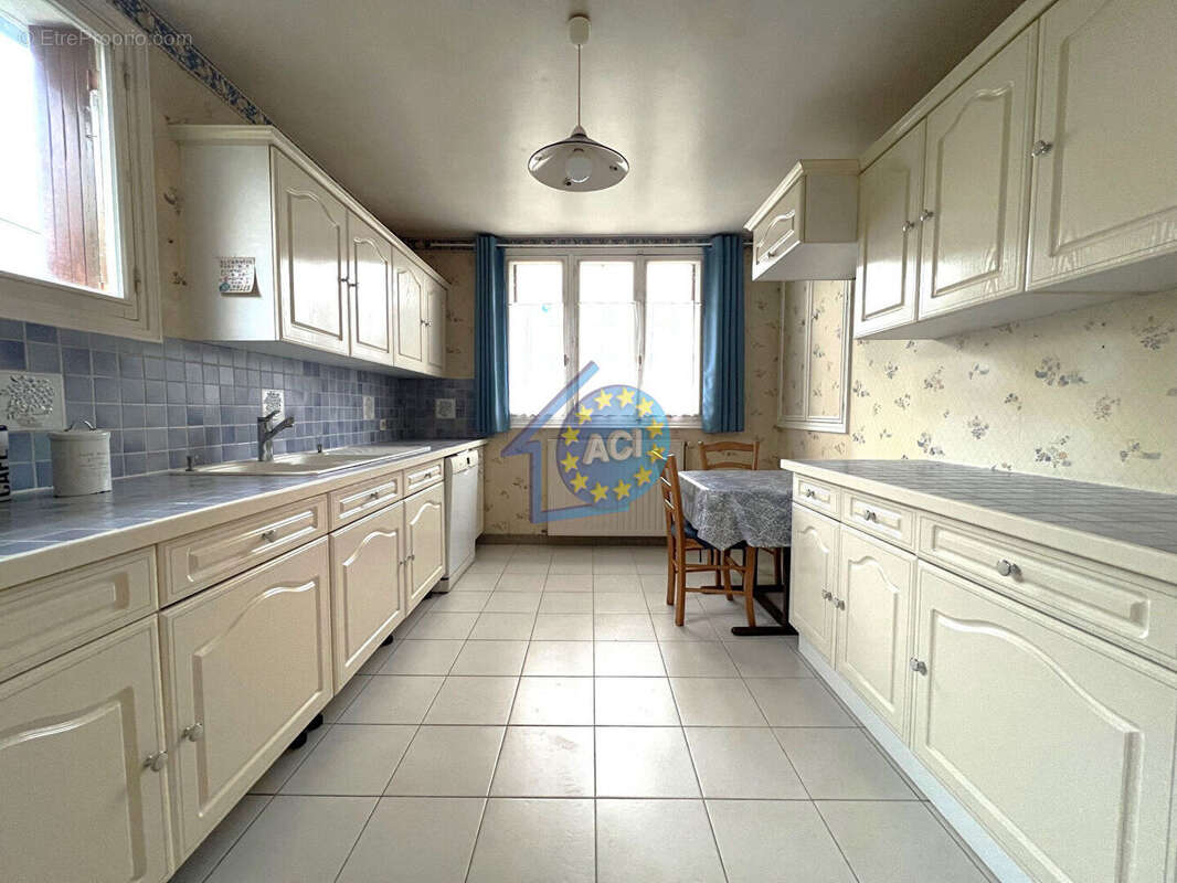 Maison à MANTES-LA-VILLE