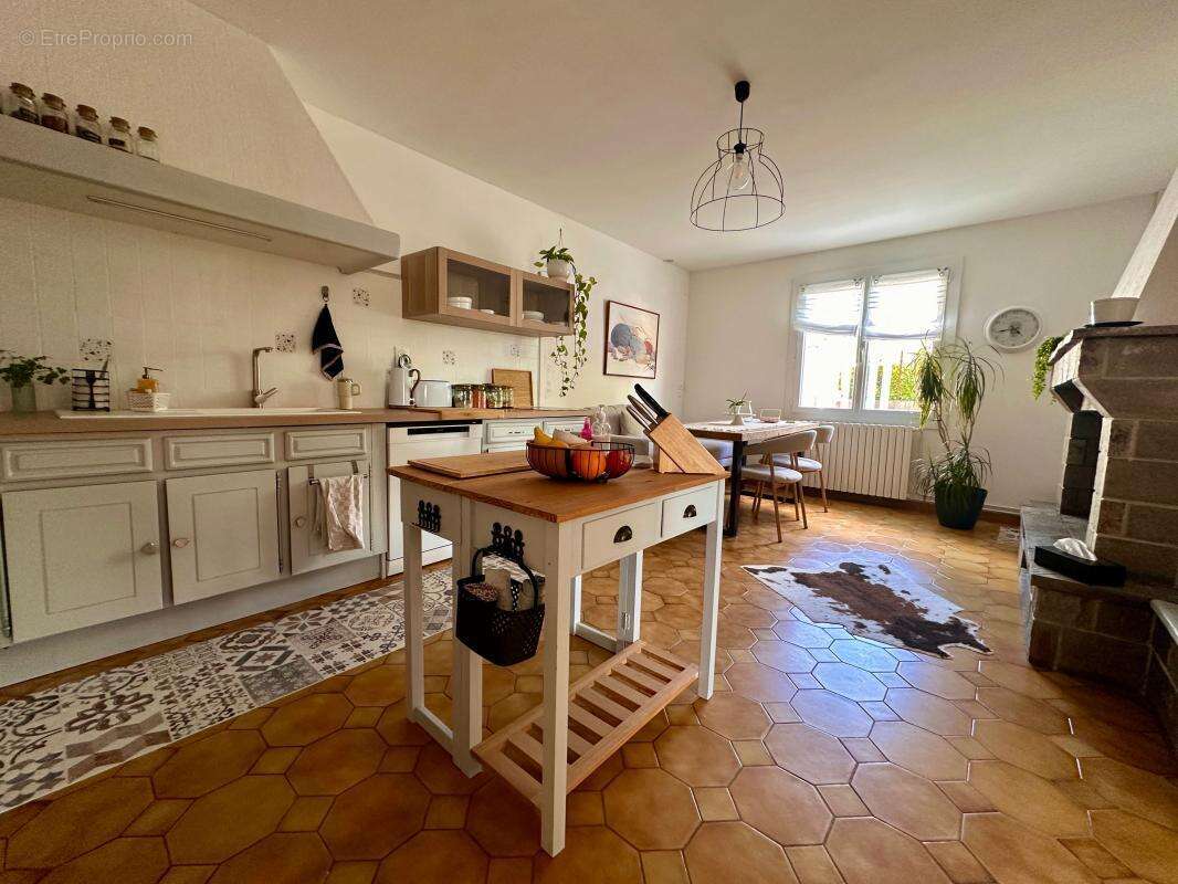 Maison à CAILHAU
