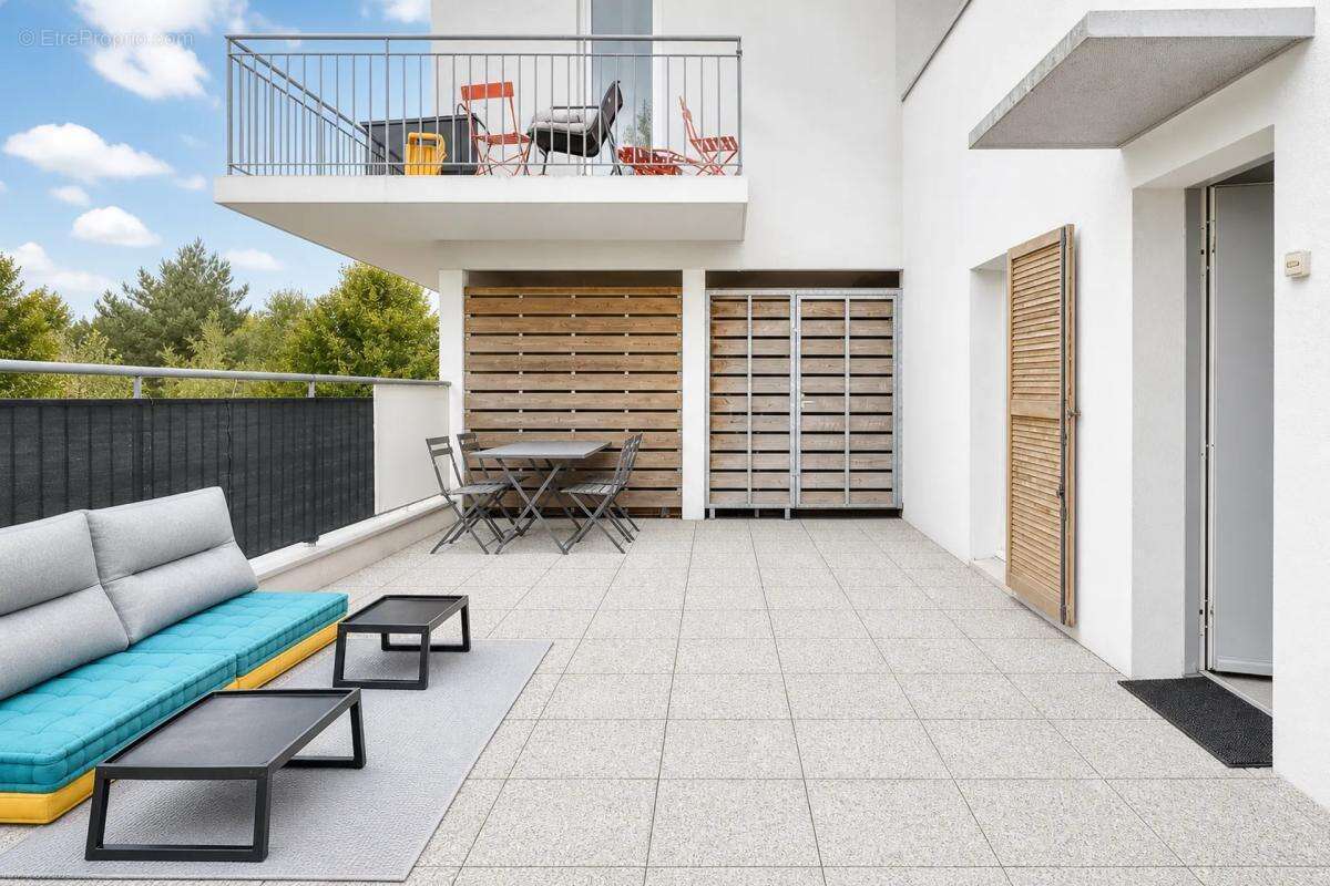 Appartement à VAL-DE-REUIL
