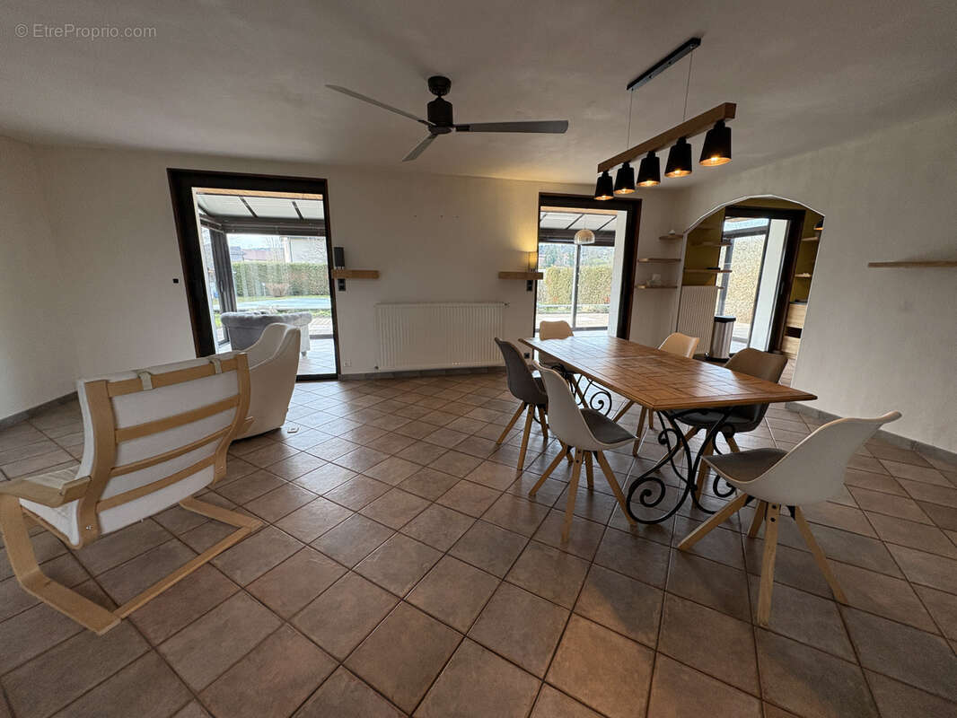 Maison à BIANS-LES-USIERS