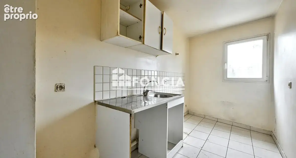 Pontoise appartement dans residence securisee a 3 minutes du rer c avec balcon et parking - photo 5