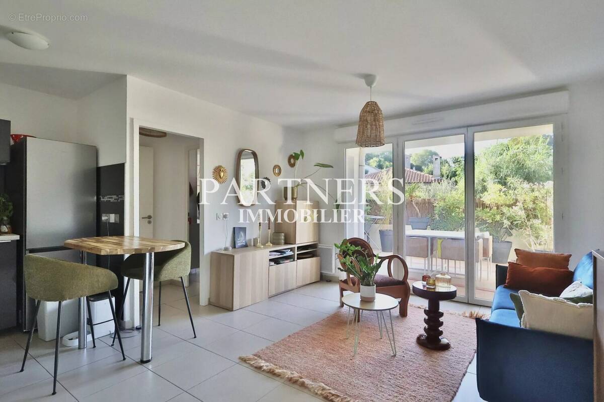 Appartement à MARSEILLE-12E