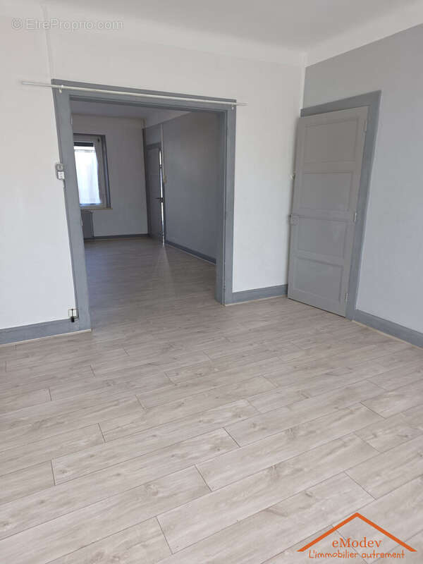 Appartement à BRUYERES