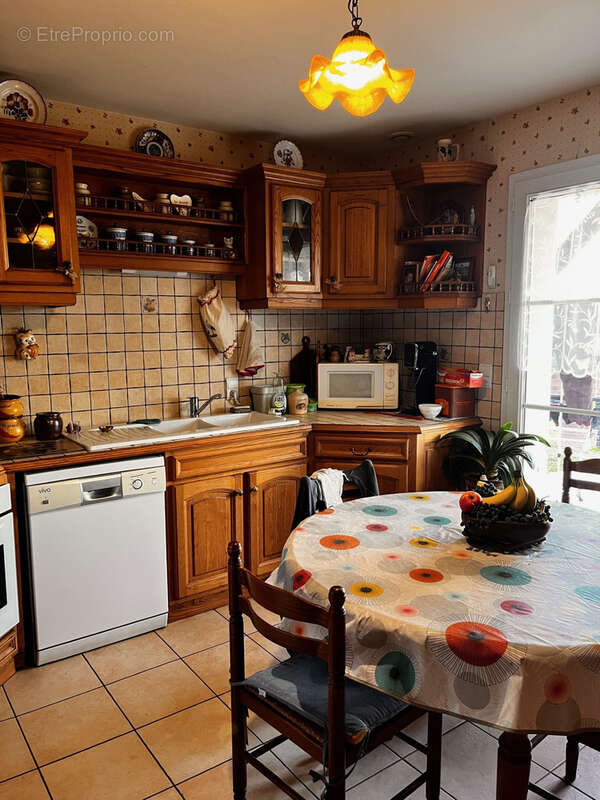 Maison à VARS-SUR-ROSEIX