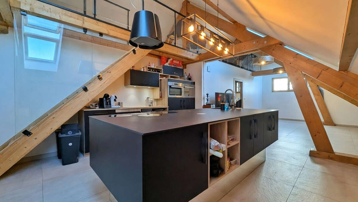 Appartement à SEYNOD