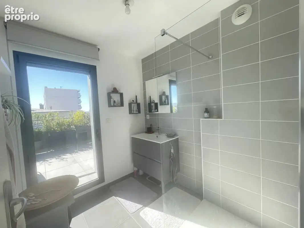 Exclusivité   dernier étage   4 pièces de 93 m2   terrasse 53 m2   garage et parking - photo 15