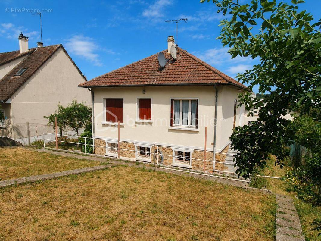 Maison à CORBEIL-ESSONNES