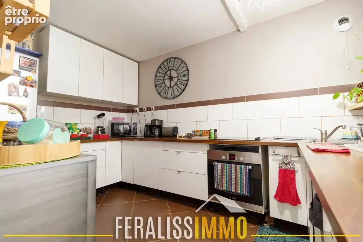 Lumineux appartement F4 de 86 m2 avec extérieur ! - photo 6