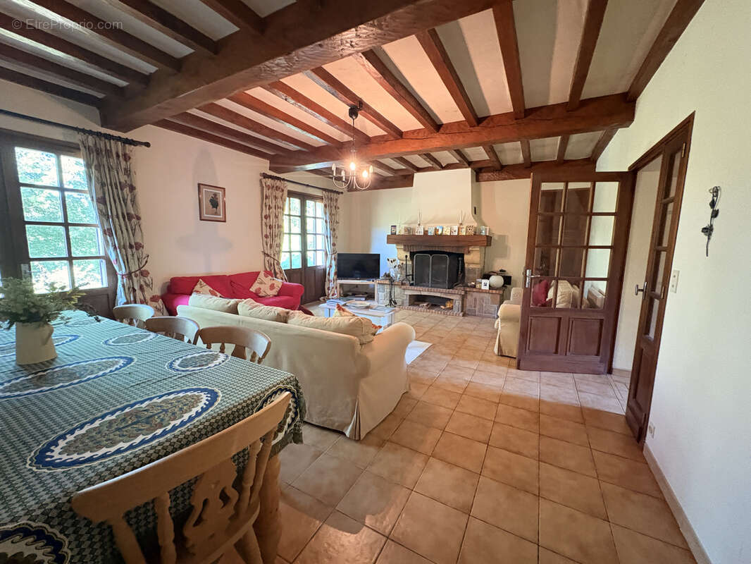 Maison de caractère avec 4 chambres, - photo 9