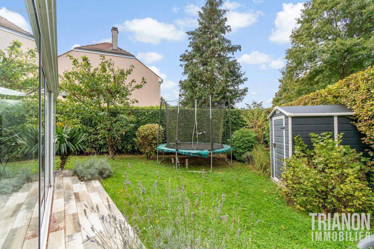 Maison à VILLEPREUX