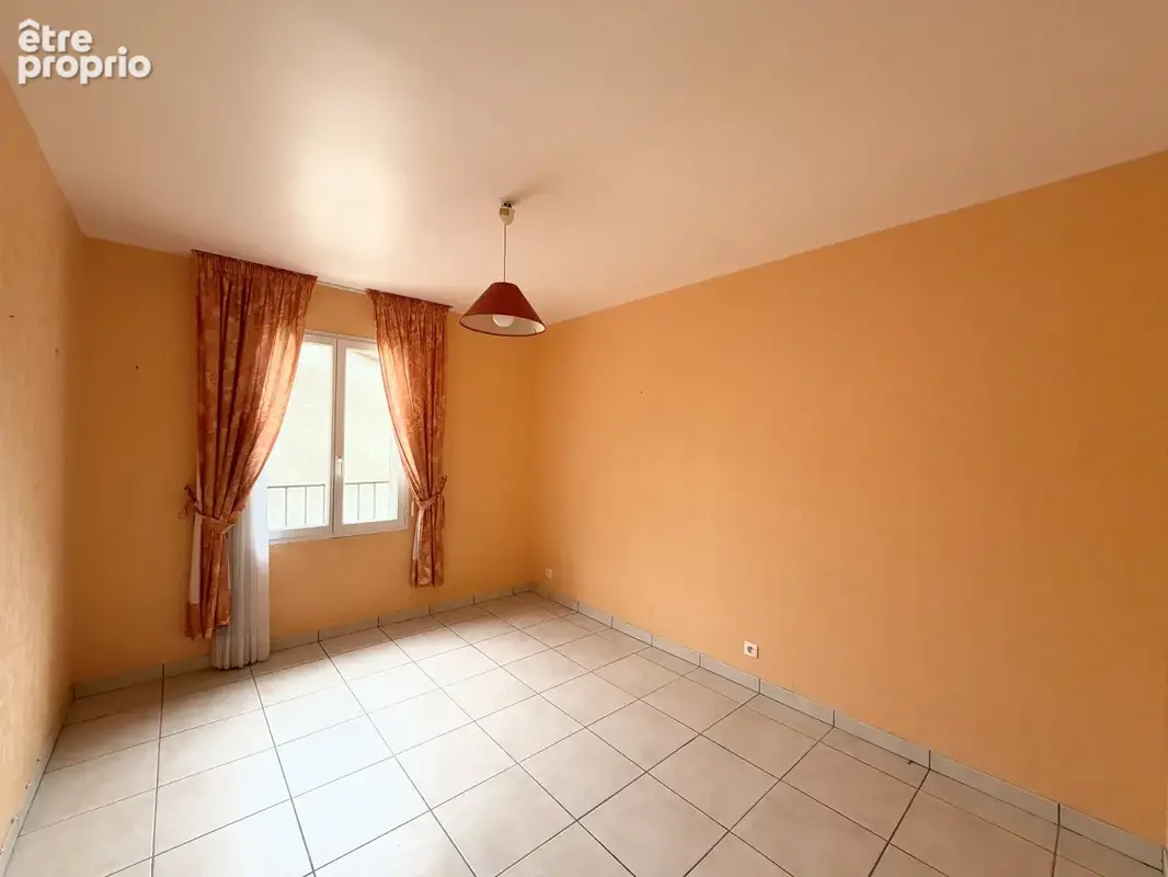 Maison à vendre à Arles-sur-Tech, proche du collège. - photo 12