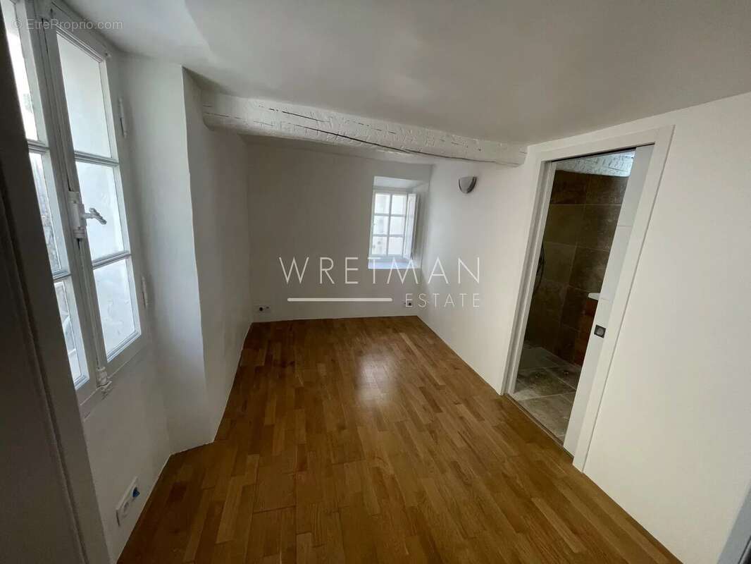 Appartement à VALBONNE