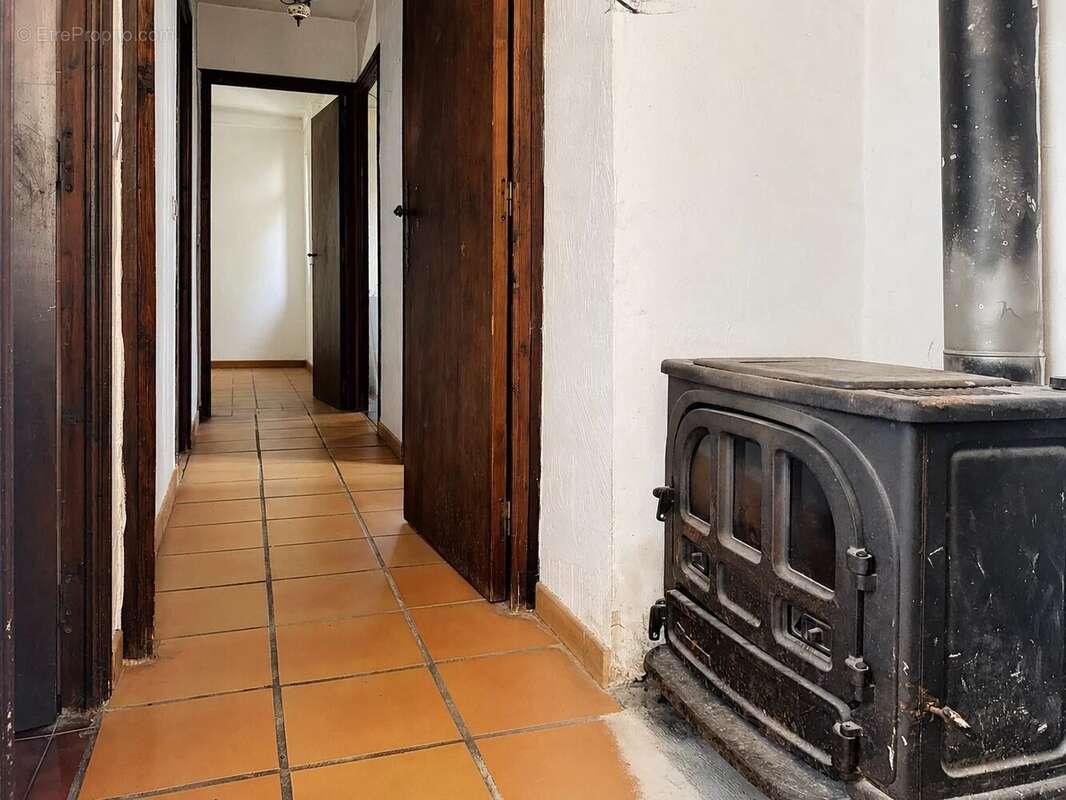 Villa individuelle divisée en 2 appartements – Bonson - photo 28