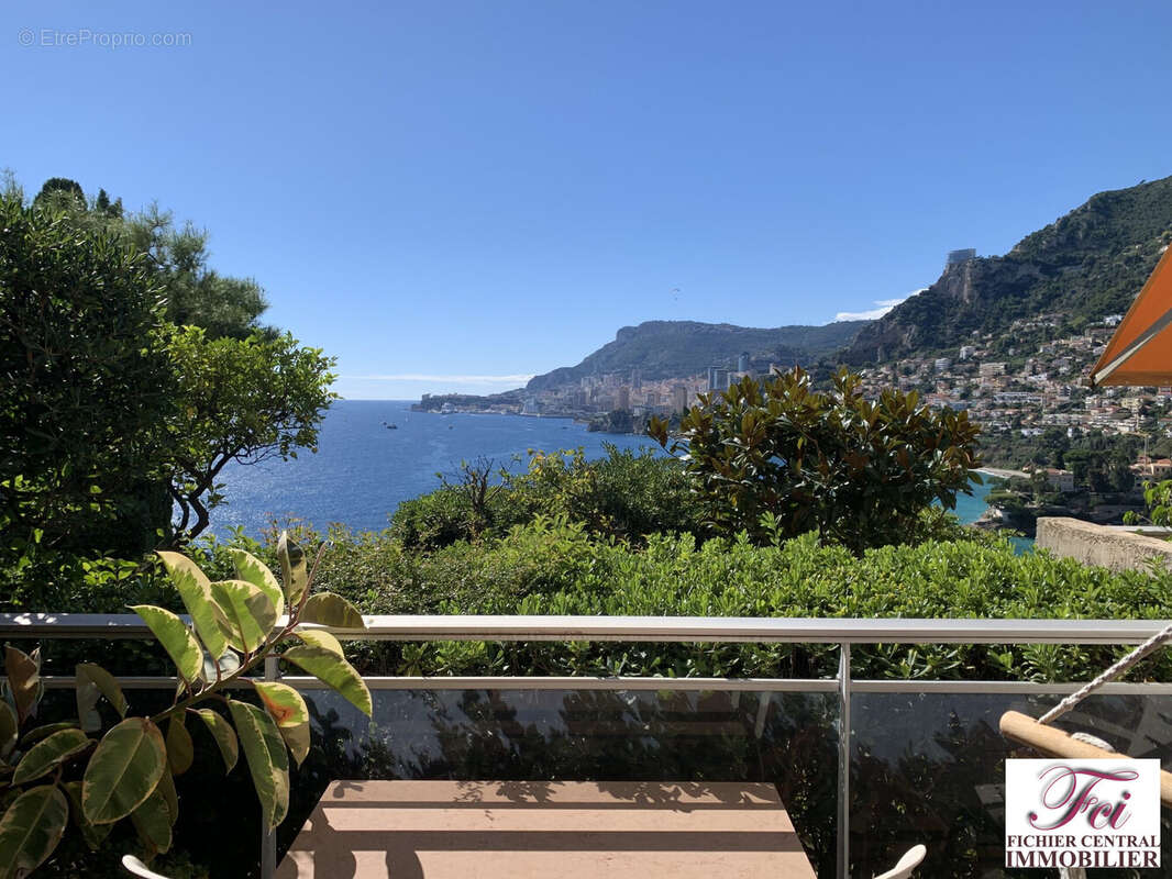 Appartement à ROQUEBRUNE-CAP-MARTIN