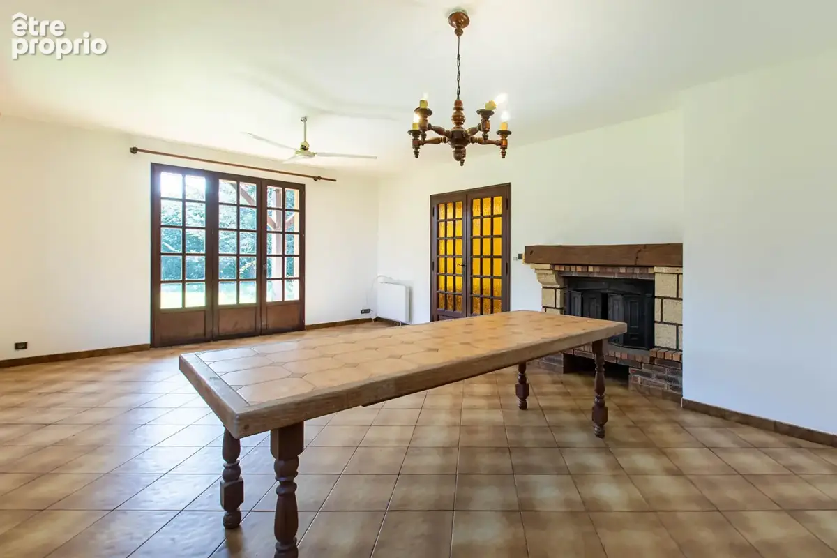 Une maison familiale avec plus de 4 500 m² de terrain à Riscle - photo 3