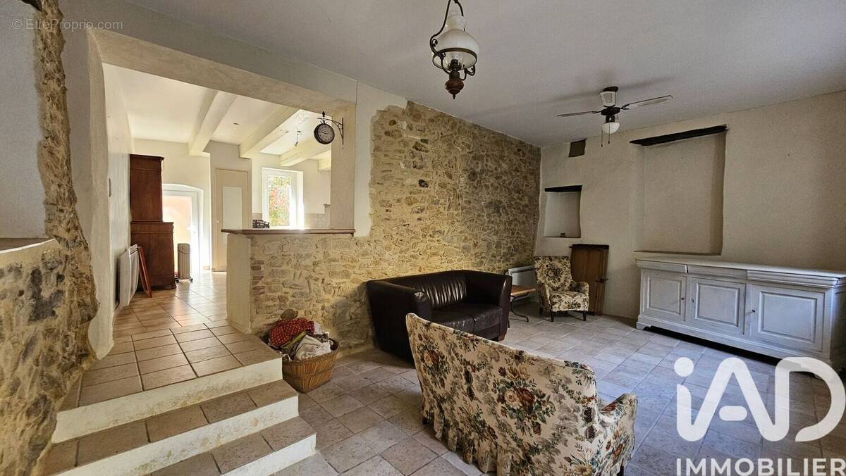 Photo 1 - Appartement à BAGNOLS-SUR-CEZE