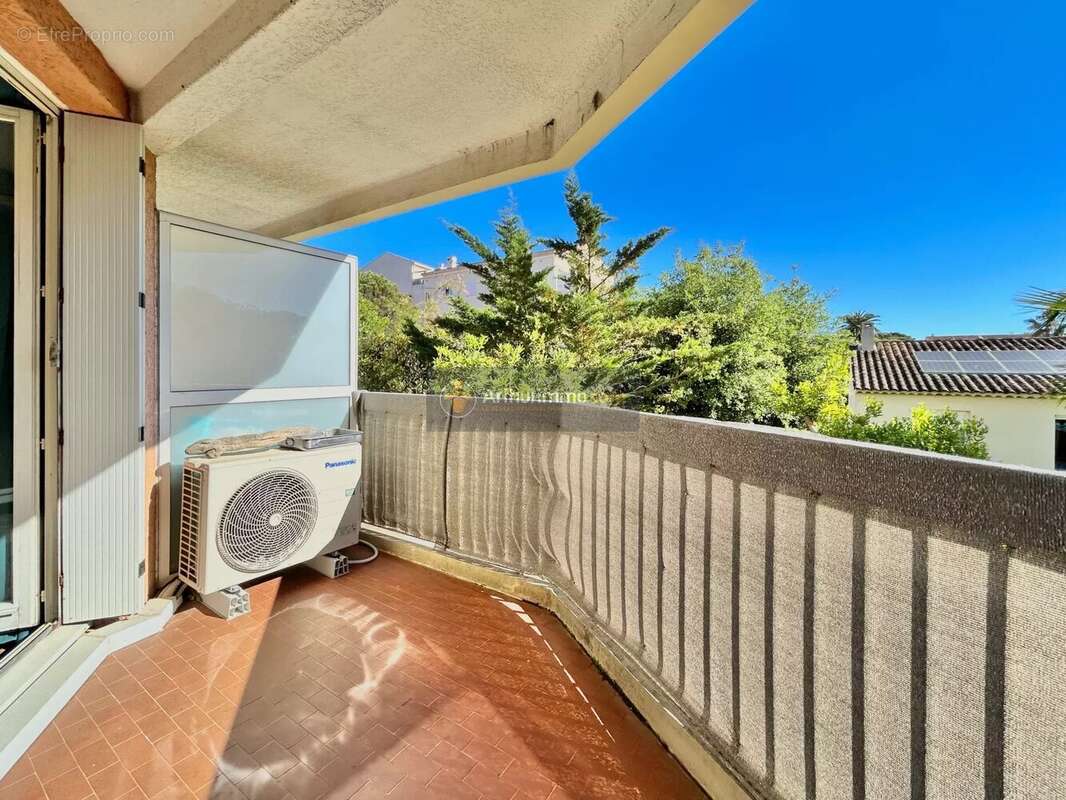 Appartement à FREJUS