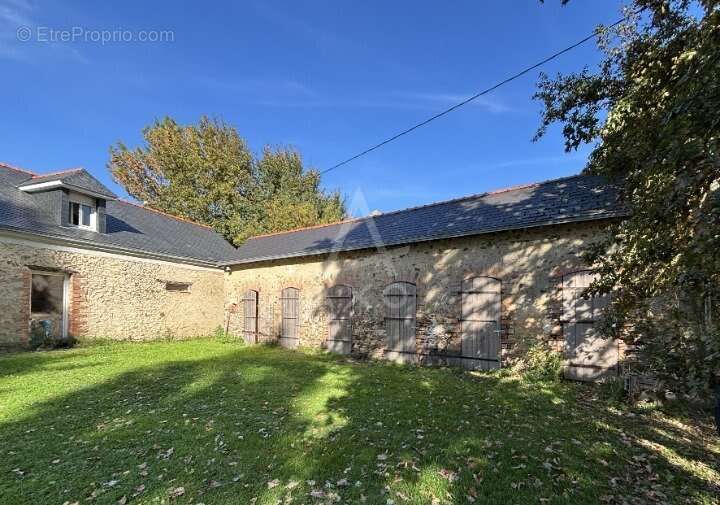 Maison à MORANNES