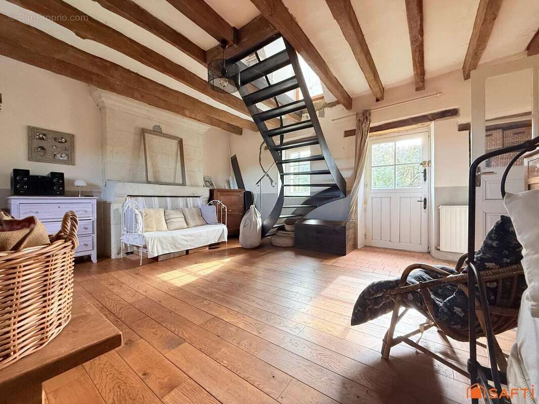 Maison 129 m² à Couesmes  - photo 4