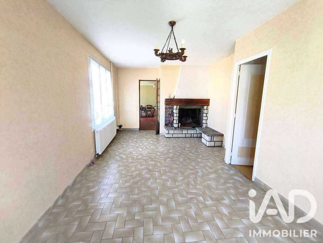 Maison 84 m² à Brevonnes  - photo 4