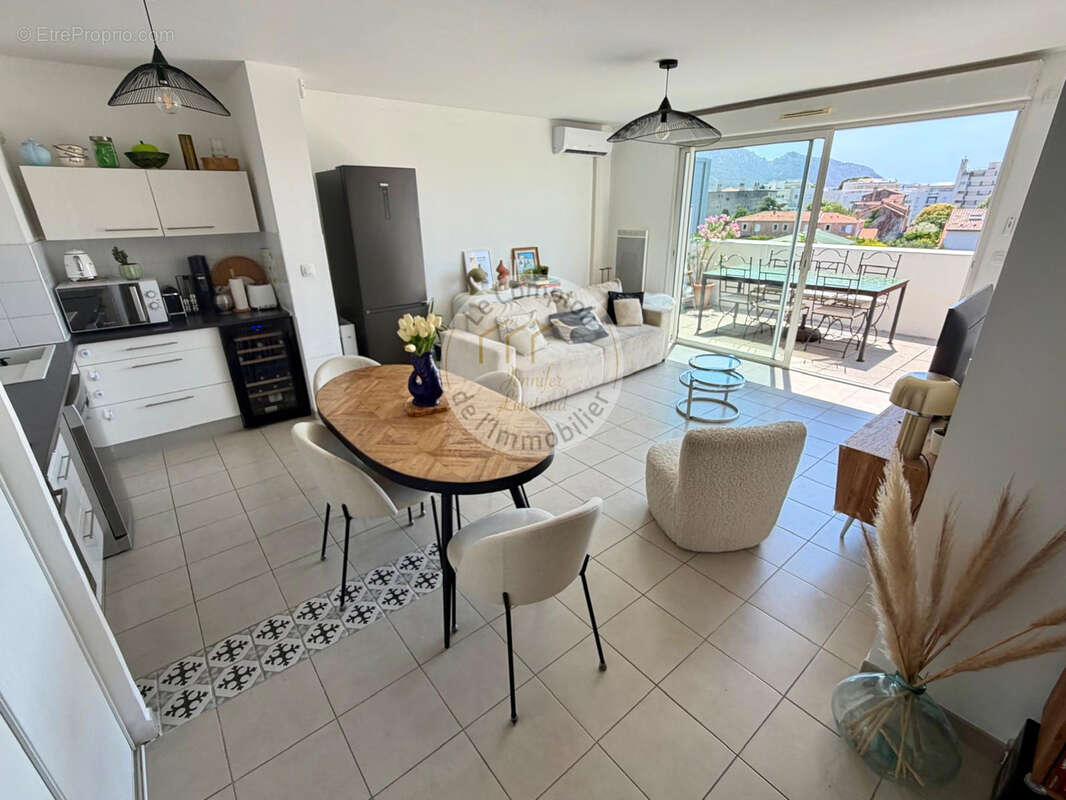 Appartement à MARSEILLE-9E