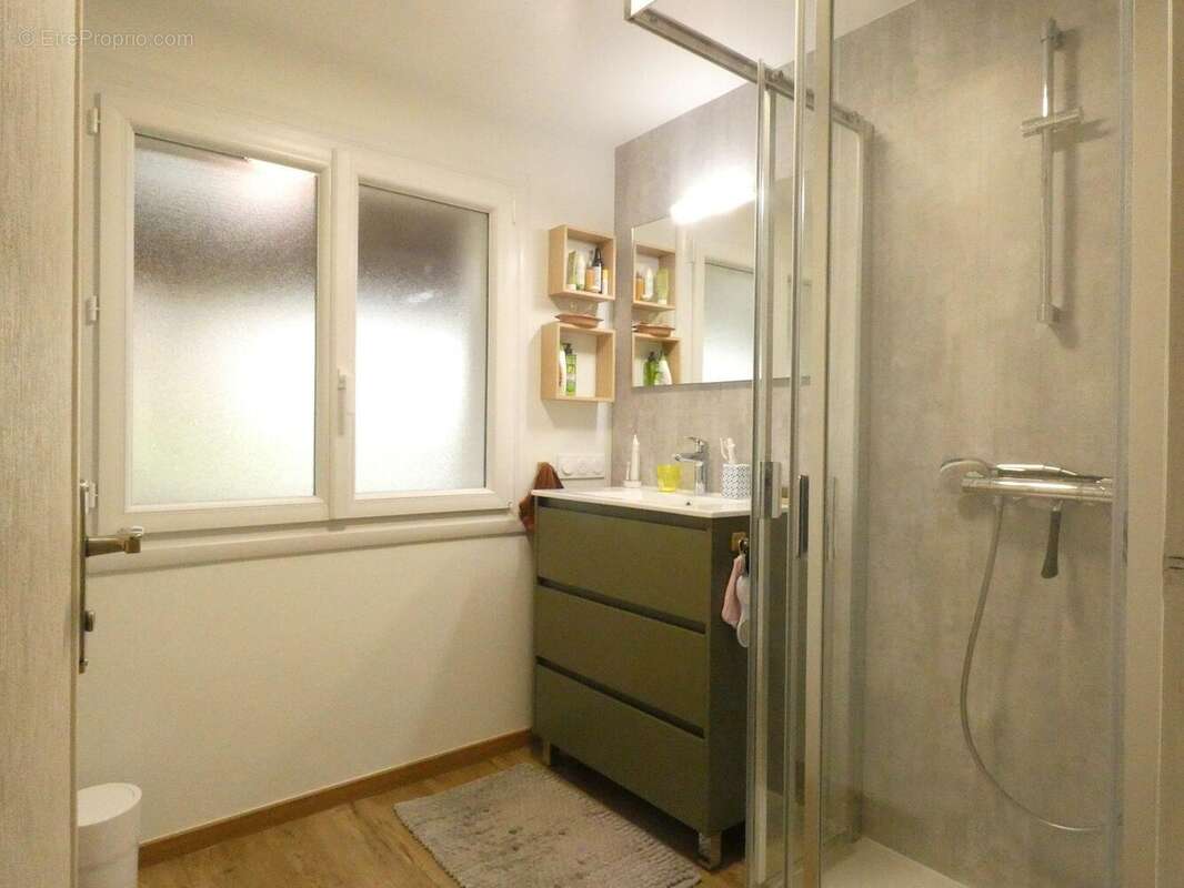 Maison à VIENNE-EN-VAL