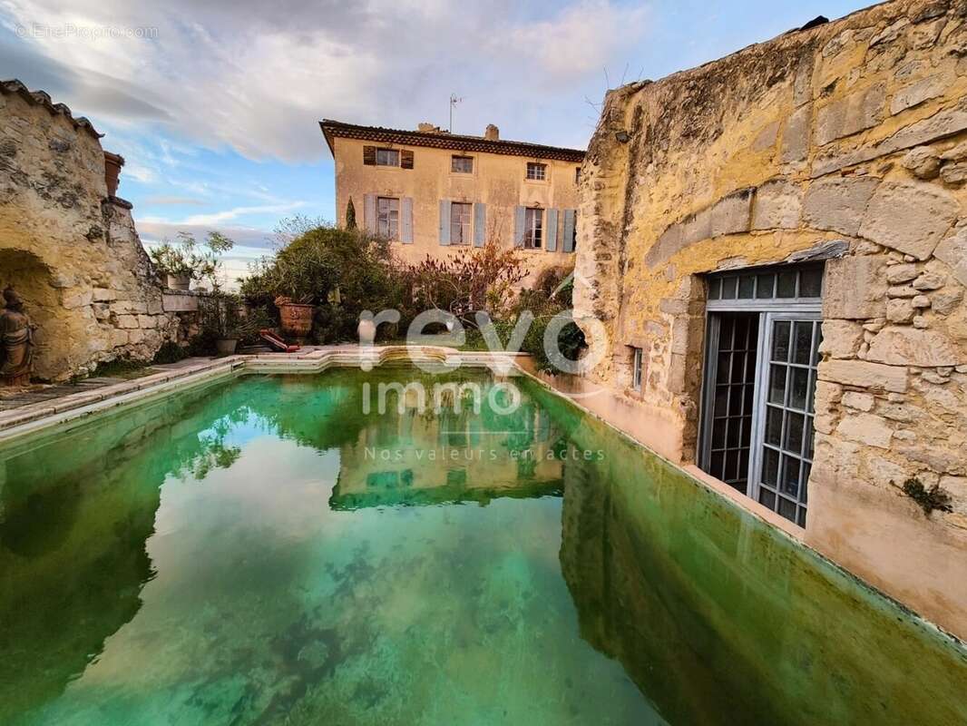 Maison à SAINT-PAUL-TROIS-CHATEAUX
