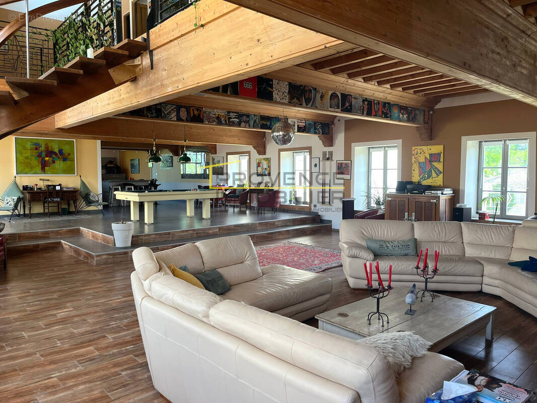 Appartement à MONTBOUCHER-SUR-JABRON
