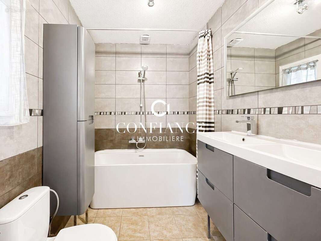 Maison 140 m² à Pierrefeu  - photo 6