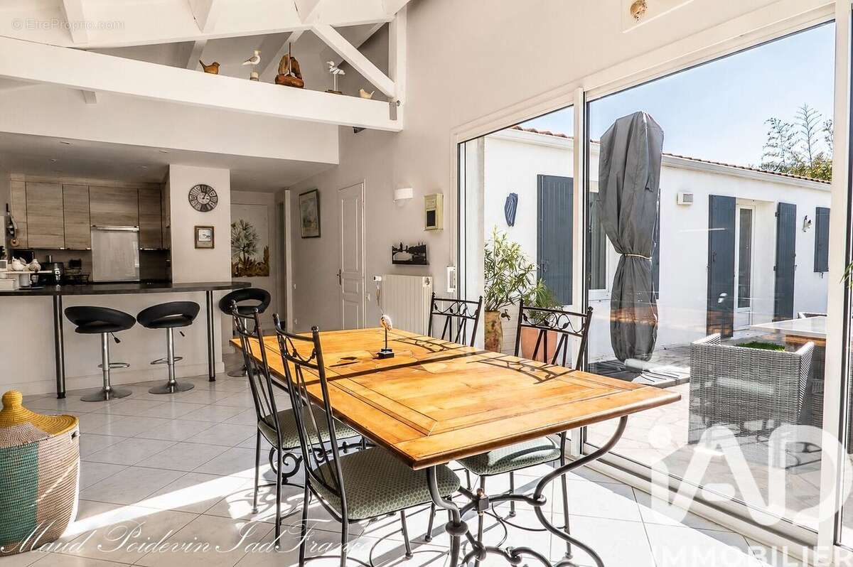 Photo 2 - Maison à LA ROCHELLE