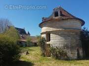 Maison à LA TOUR-BLANCHE
