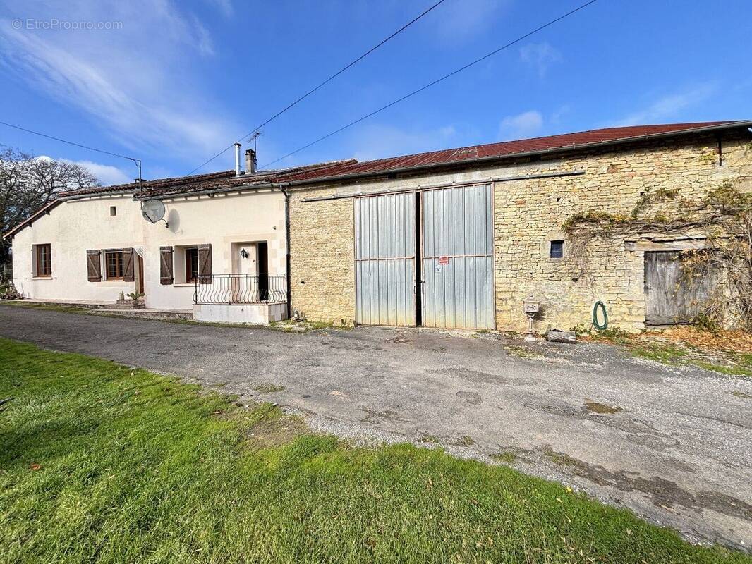 Maison à CHATAIN