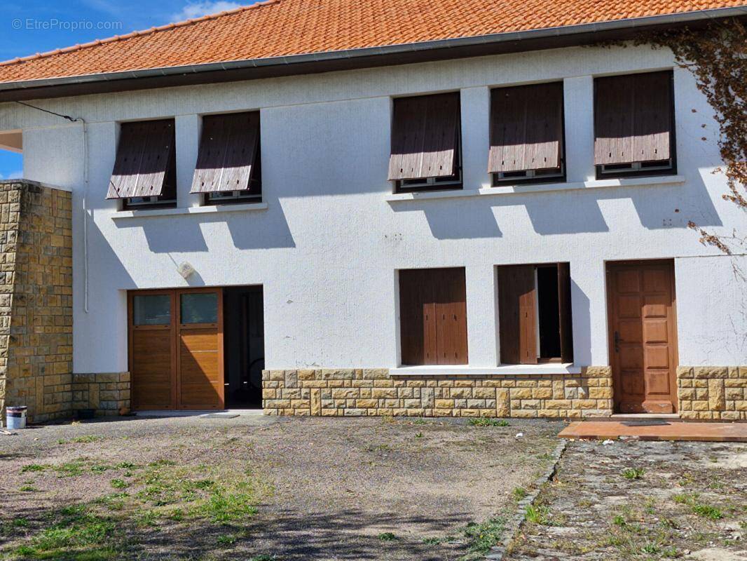 Maison à RIORGES