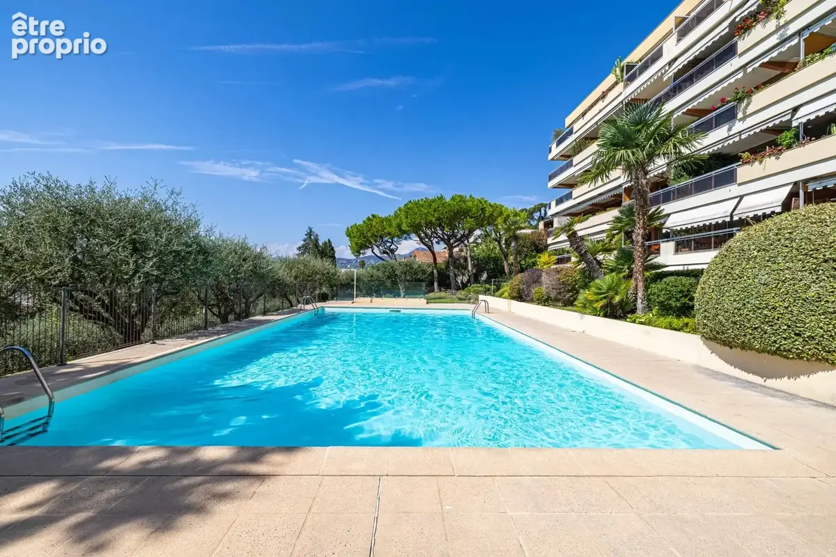 Nice Mont Boron – Appartement dernier étage d’angle 61 m² – Vue mer – Terrasses – Piscine - photo 15