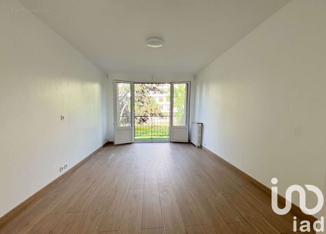 Photo 3 - Appartement à ASNIERES-SUR-SEINE