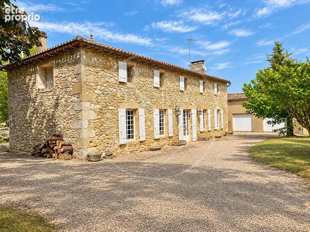 Maison à GENSAC