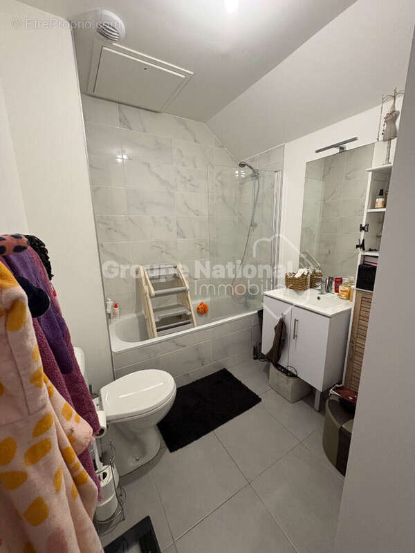 Appartement à GRISY-LES-PLATRES