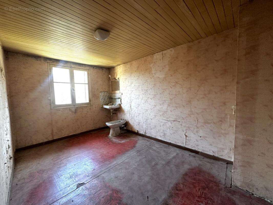 Maison à LABASTIDE-D&#039;ANJOU