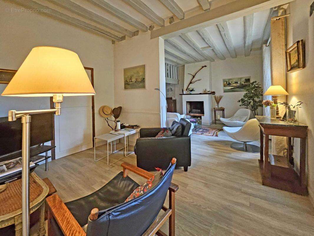 Maison de charme 3/4 chambres à Dampierre-en-Yvelines – 142 m² – 520 000 € - photo 8