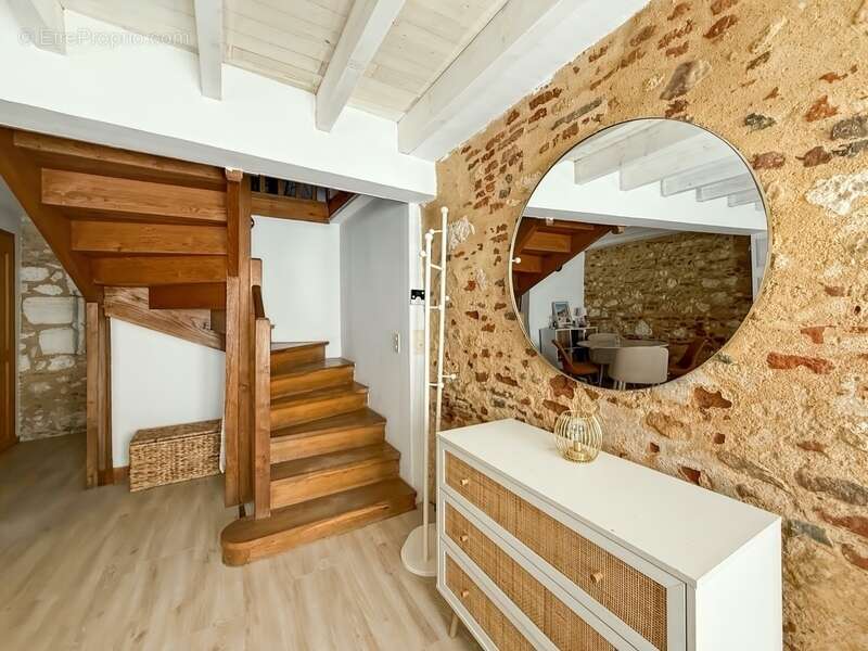 Bergerac LA MADELEINE Maison à vendre de caractère rénovée 70 m² pompe à chaleur 3 pièces BERGERAC (24) - photo 6