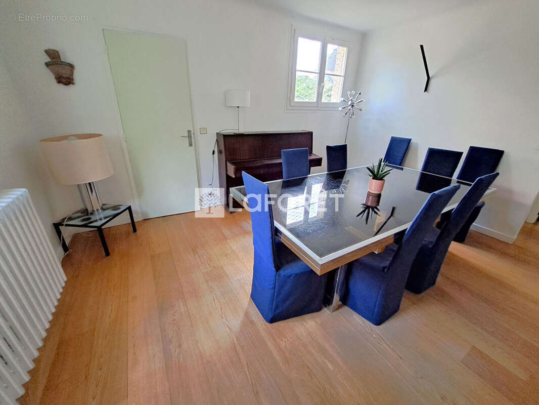 Maison à LA CELLE-SAINT-CLOUD