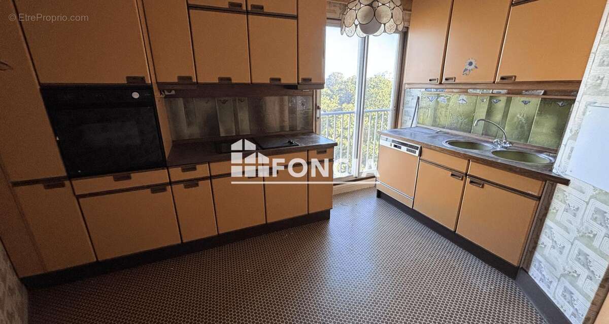Appartement 5 pieces 98m2 vue loire avec garage double et cave - photo 8