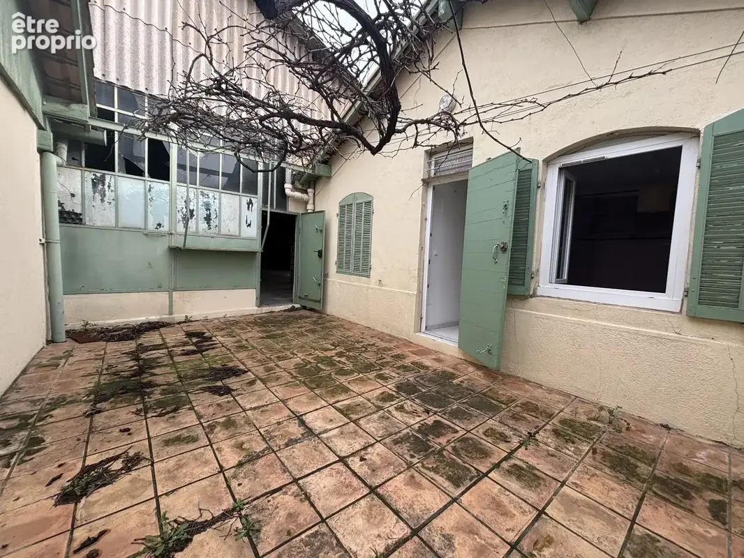 Marseille 13016, ENsemble immobilier avec maison et hangar - photo 6