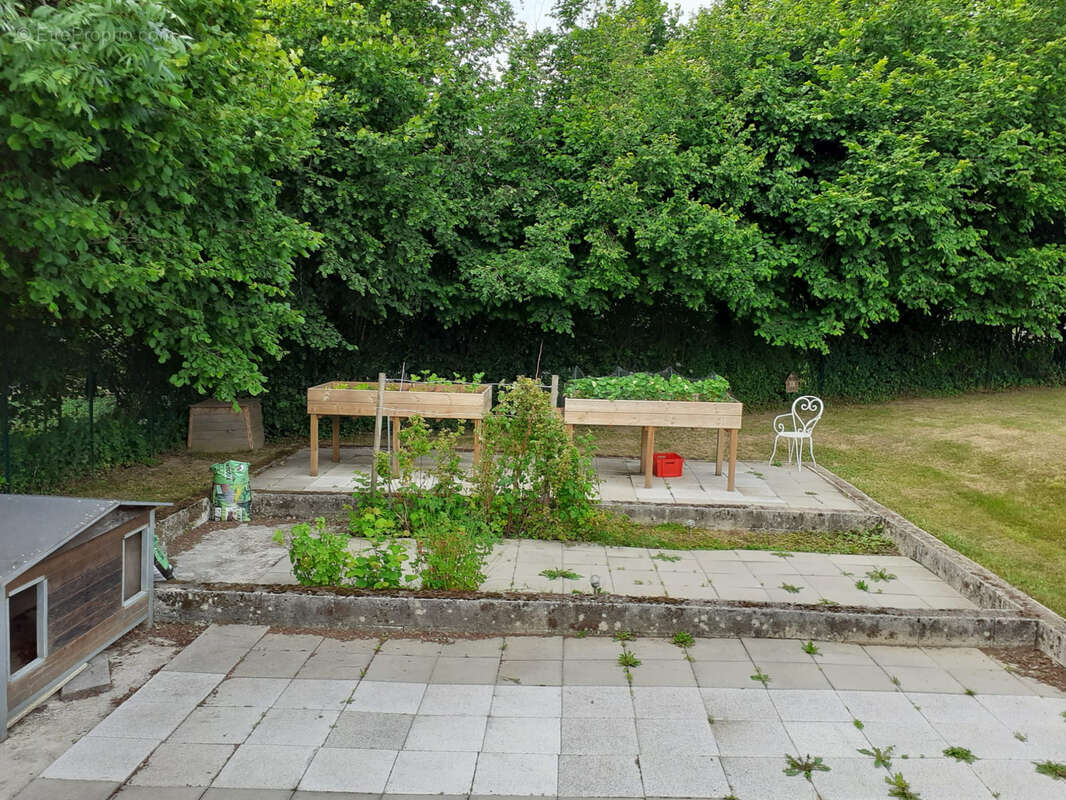 Maison à FONTAINE-LES-CLERVAL