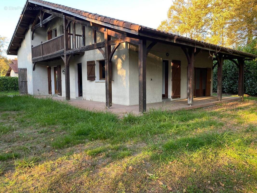 Photo 1 - Maison à SAINT-PIERRE-DU-MONT