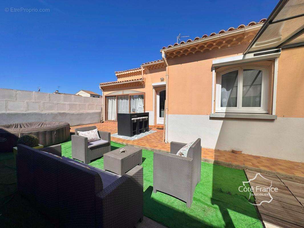 Maison à VIAS