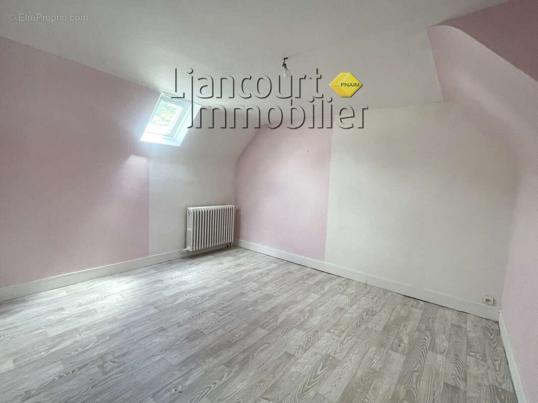 Maison à LIANCOURT