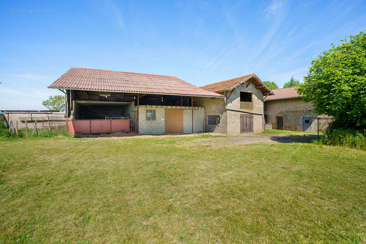 Maison à SAINT-BENIGNE